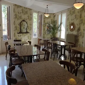 فندق يوريت رامبلاس